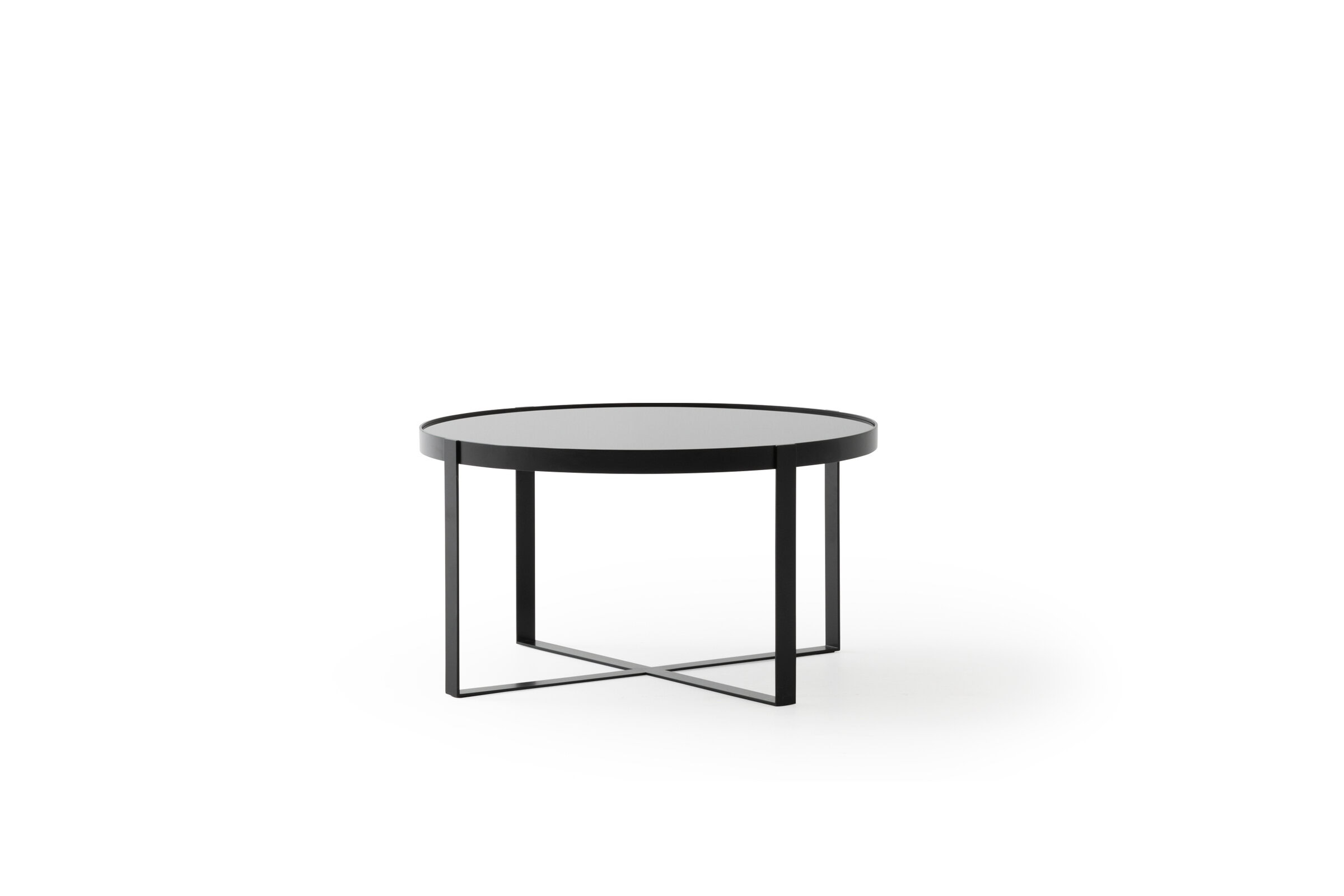 Petite table basse Capella sur fond blanc