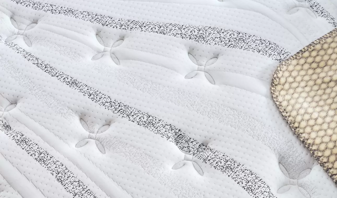 Détail 4 Lit Drone New fond blanc