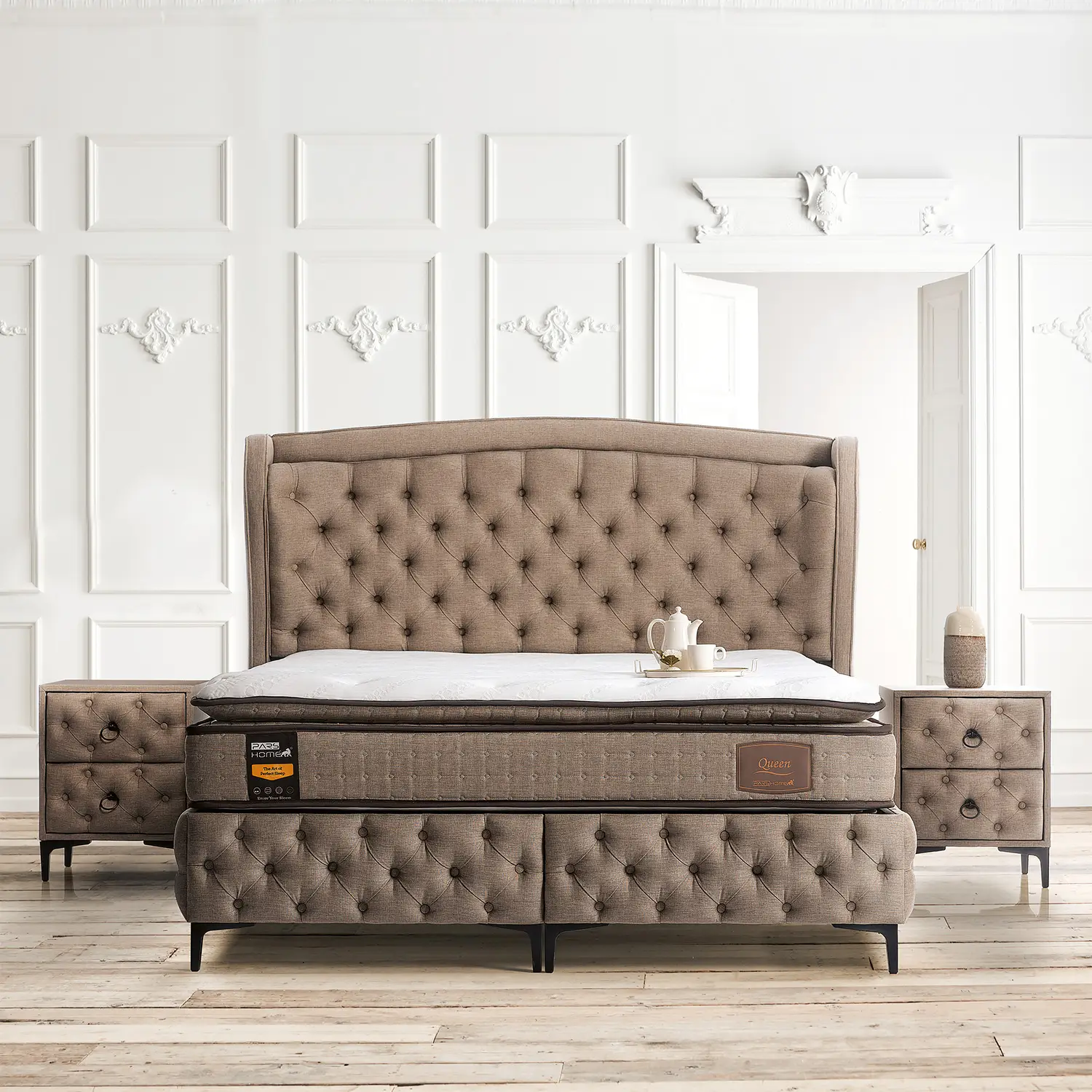 Vue détaillée du lit coffre Queen