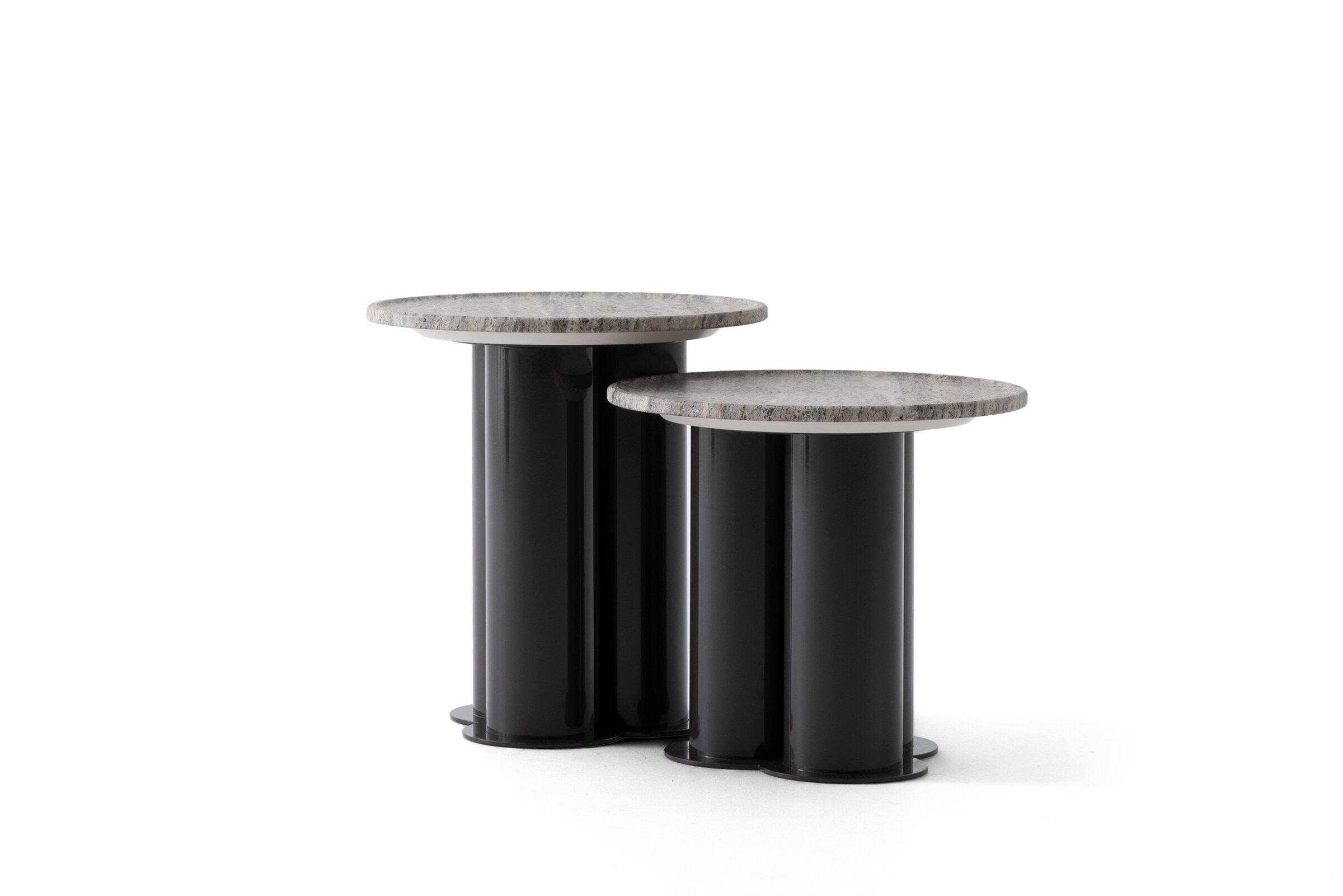 Table d'appoint longue Trio sur fond blanc